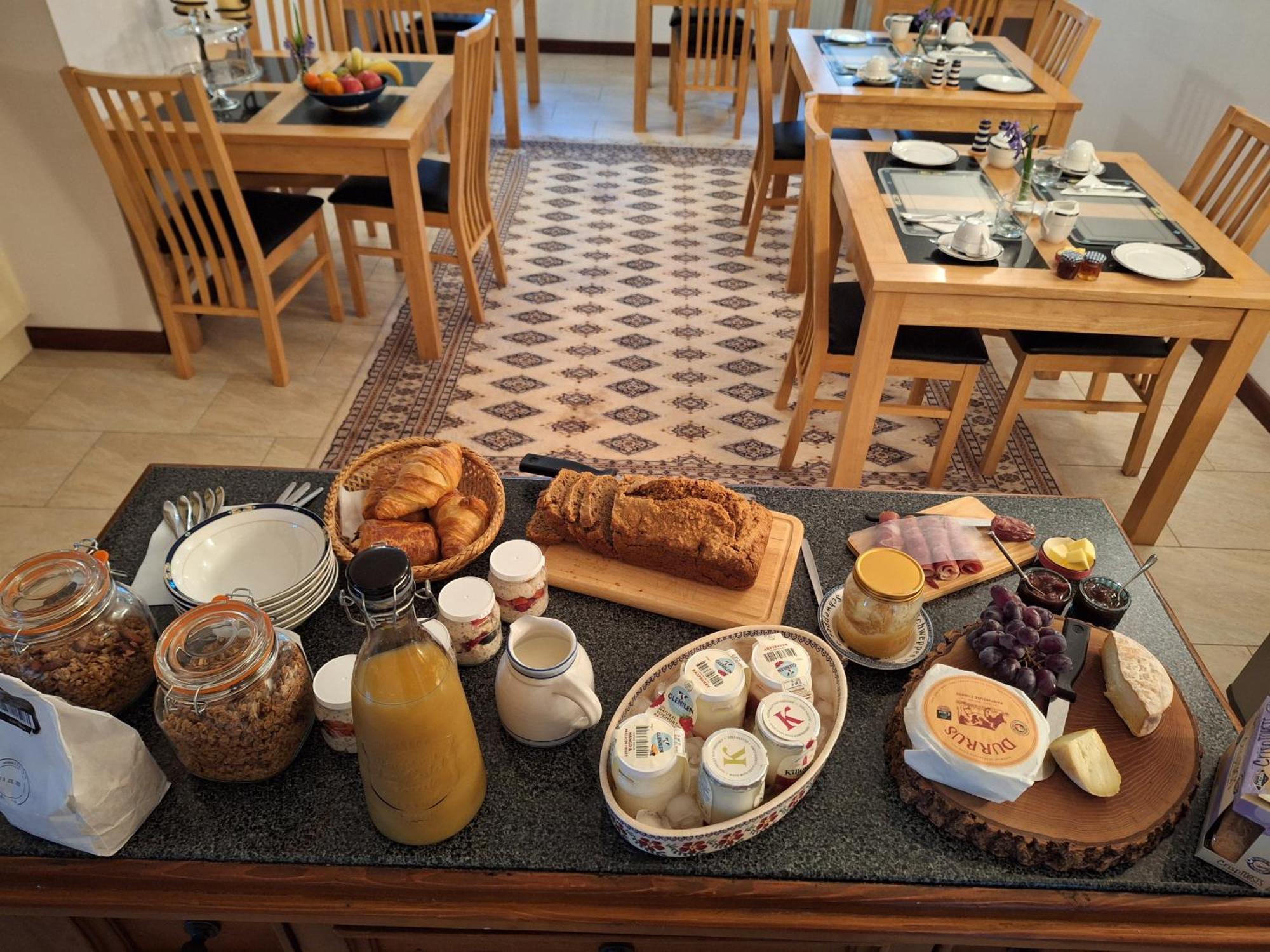 Corthna Lodge Schull Ngoại thất bức ảnh
