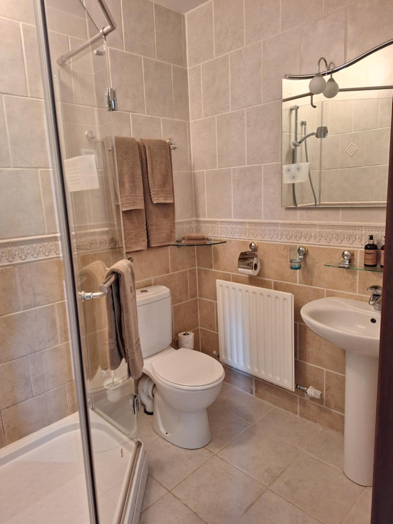 Corthna Lodge Schull Ngoại thất bức ảnh