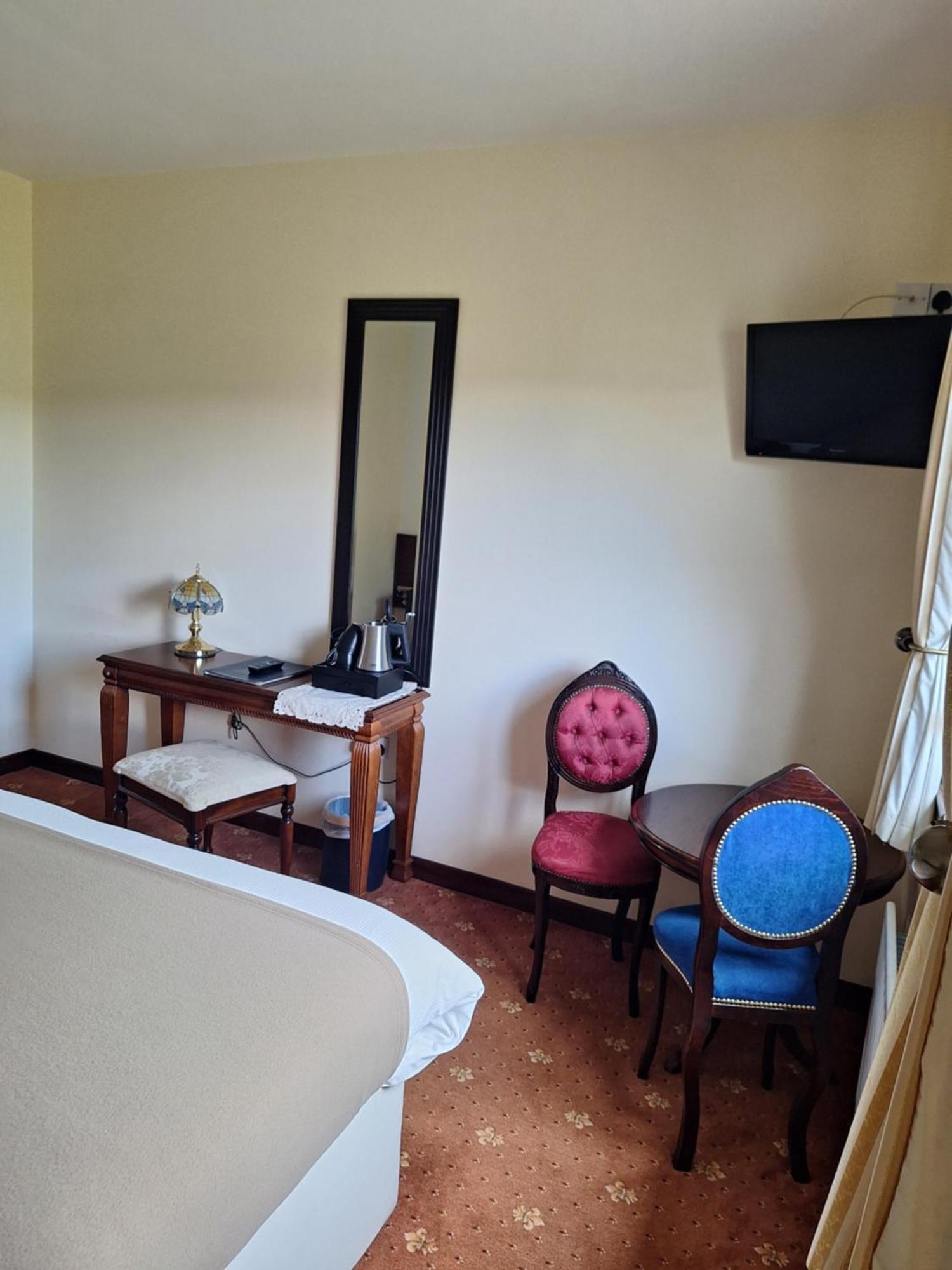 Corthna Lodge Schull Ngoại thất bức ảnh