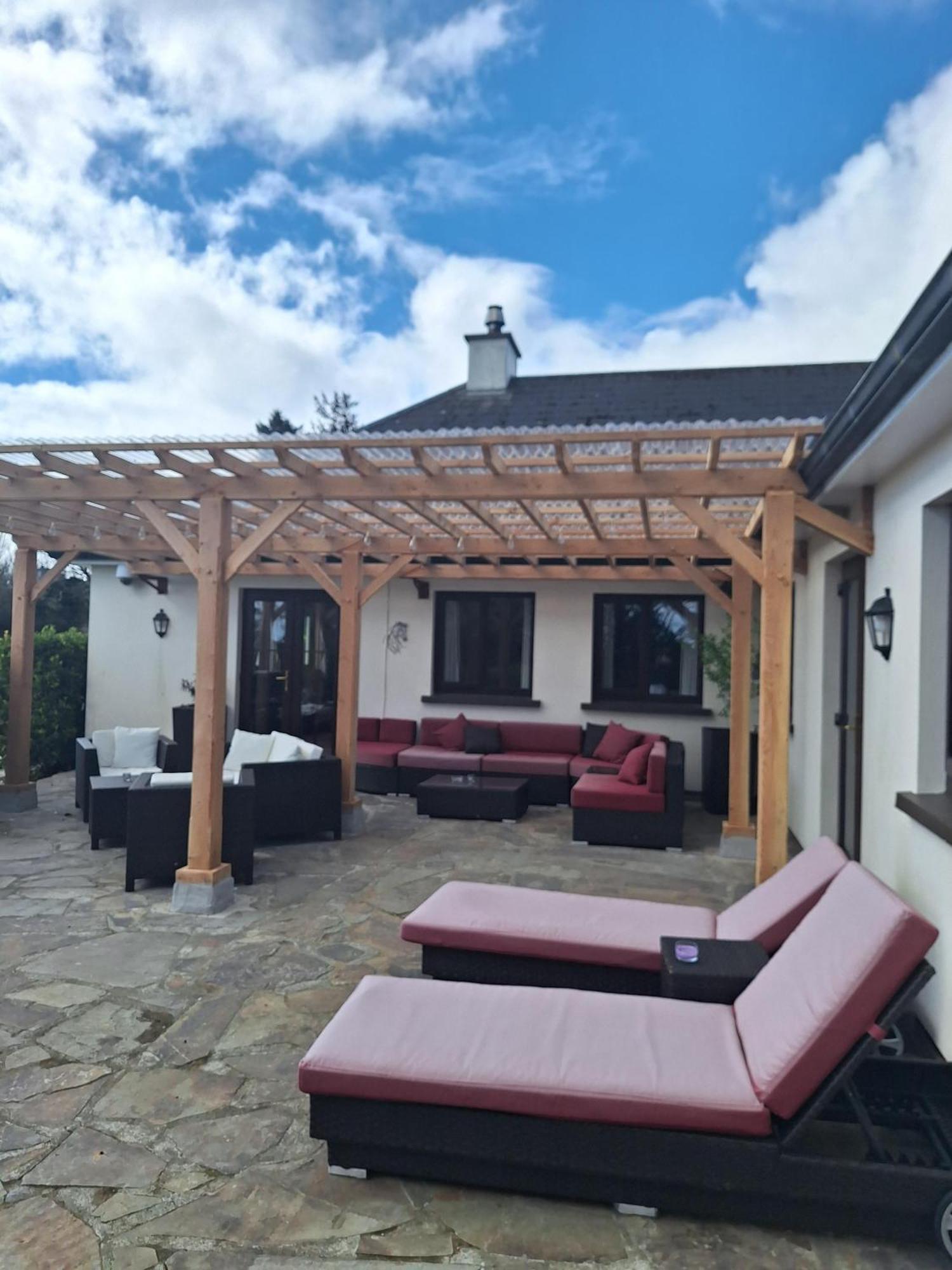 Corthna Lodge Schull Ngoại thất bức ảnh