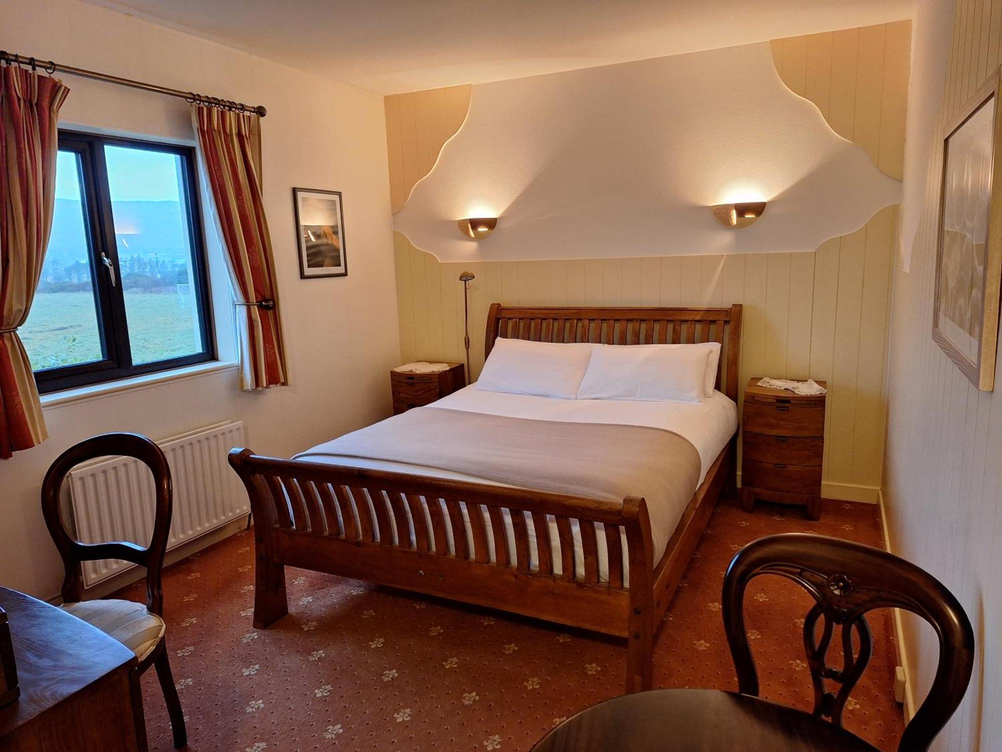 Corthna Lodge Schull Ngoại thất bức ảnh